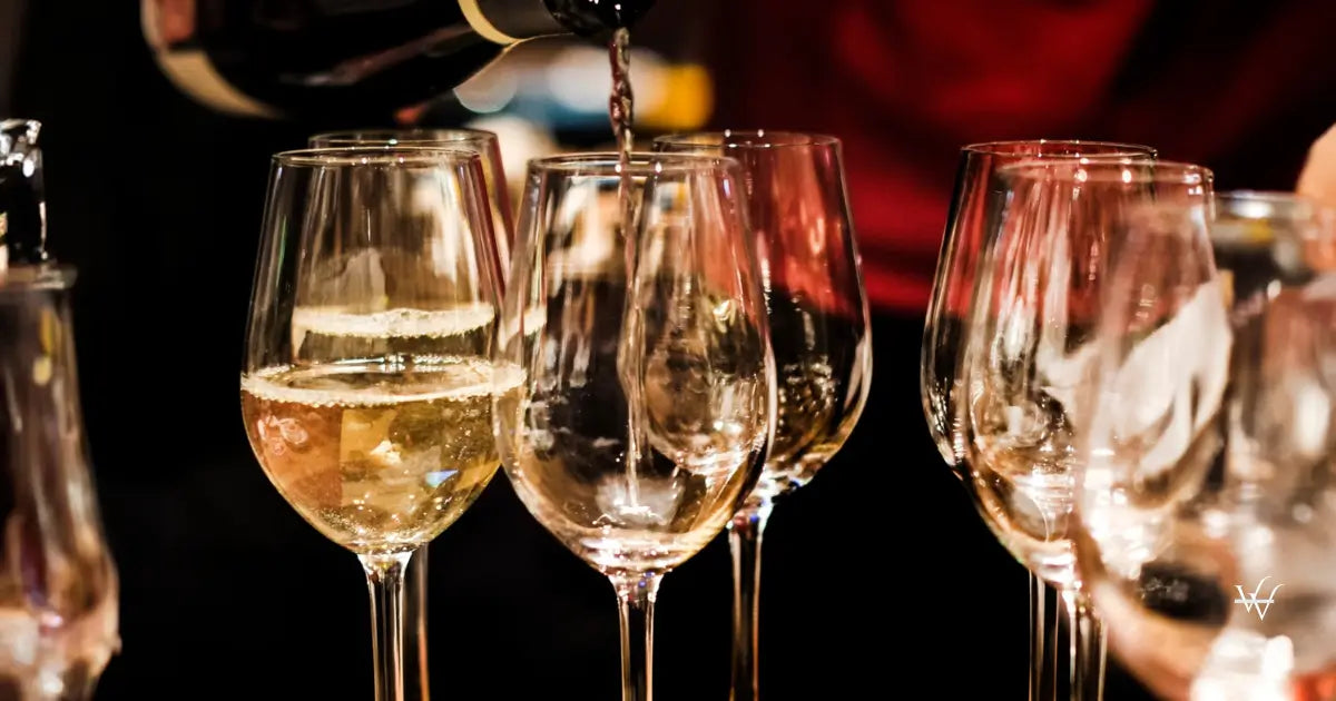 pourring wine