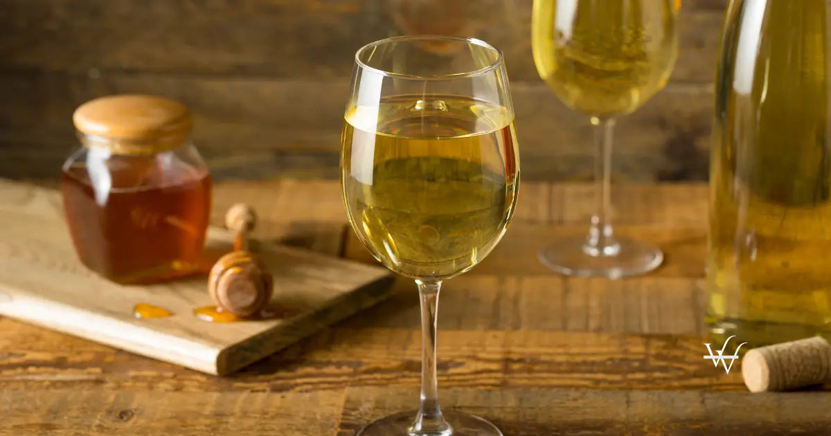 sweet yellow honey wine meade